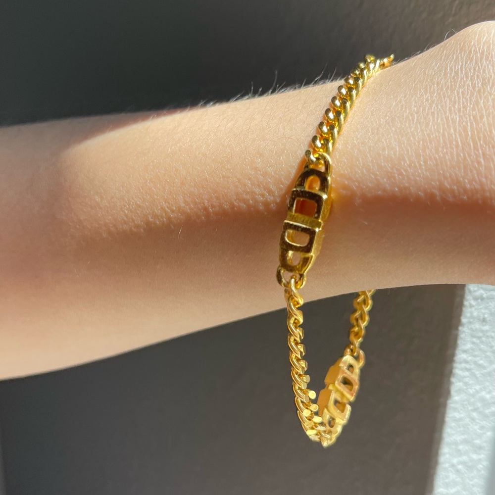 Vintage Christian Dior Chain bracelet in gold tone.✨